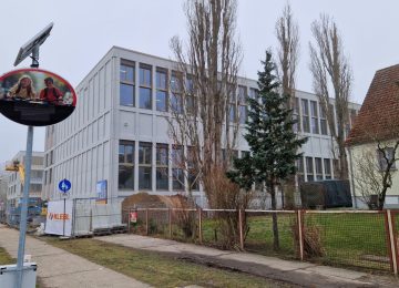 Elsenschule kurz vor der feierlichen Eröffnung